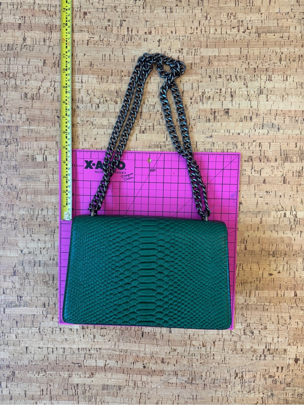 Green Snake-Embossed Chain Shoulder Bag - Picture 2 of 9